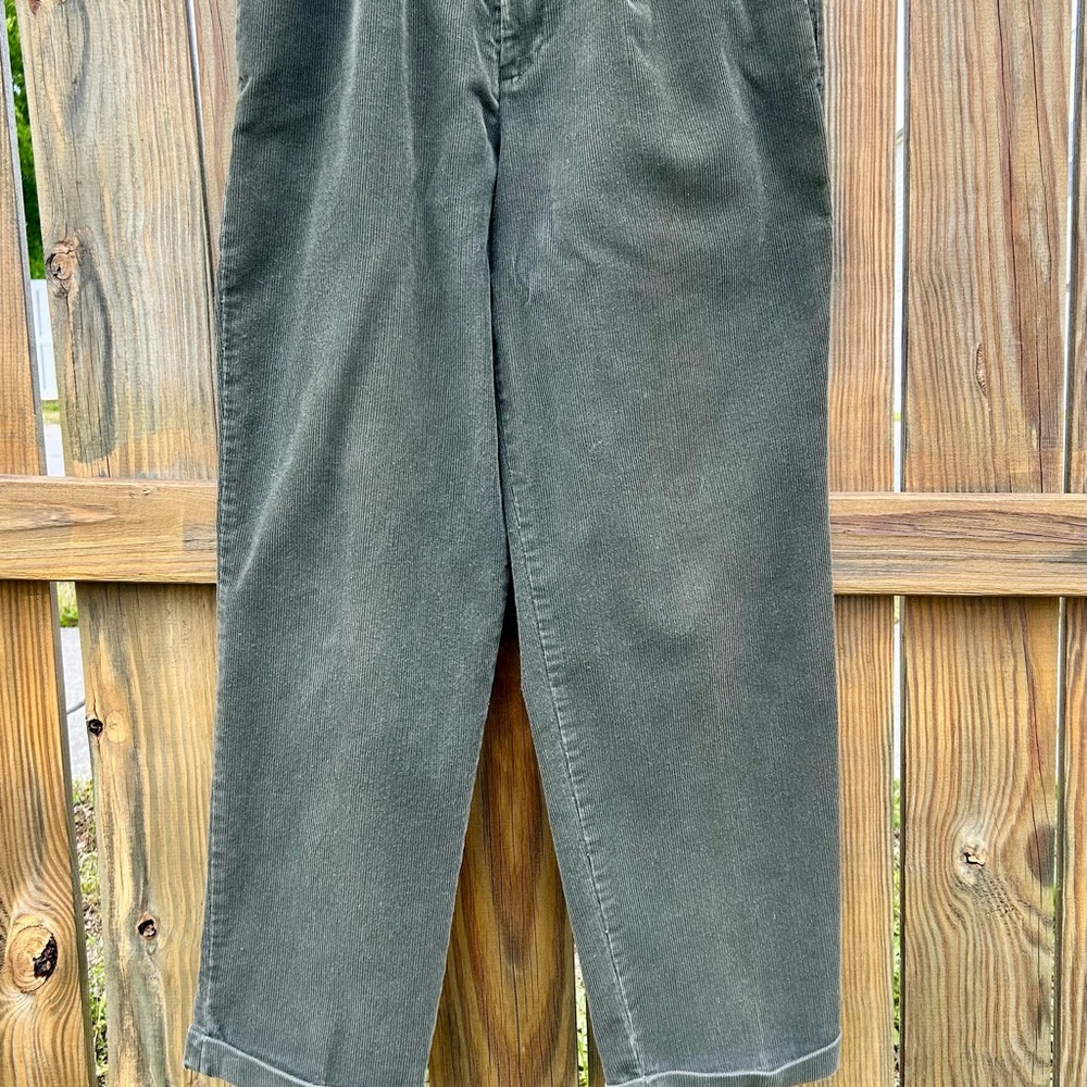 Vintage Dockers Pants Green Corduroy Pleated Pant Men’s Size 33x32 Cuffed Y2K - Picture 7 of 10